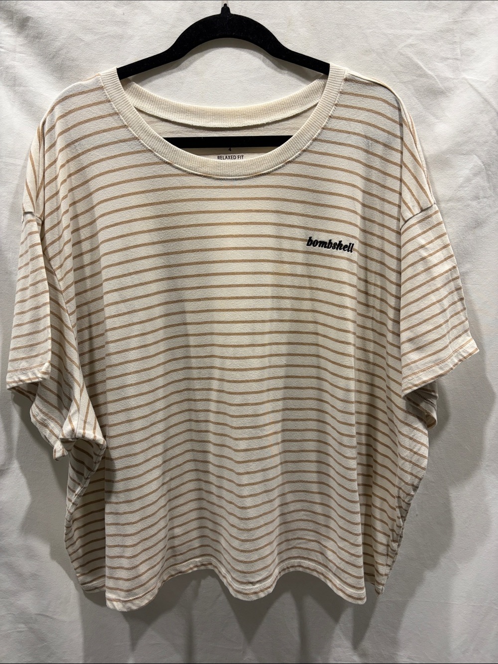 Torrid Cream & Tan Cropped Tee
